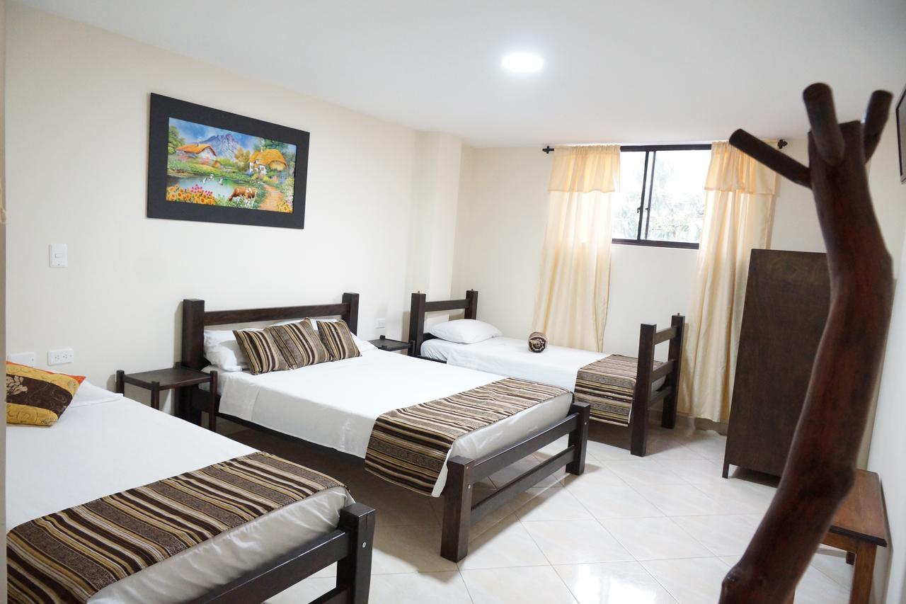Hotel Esmeralda 圣希尔 外观 照片